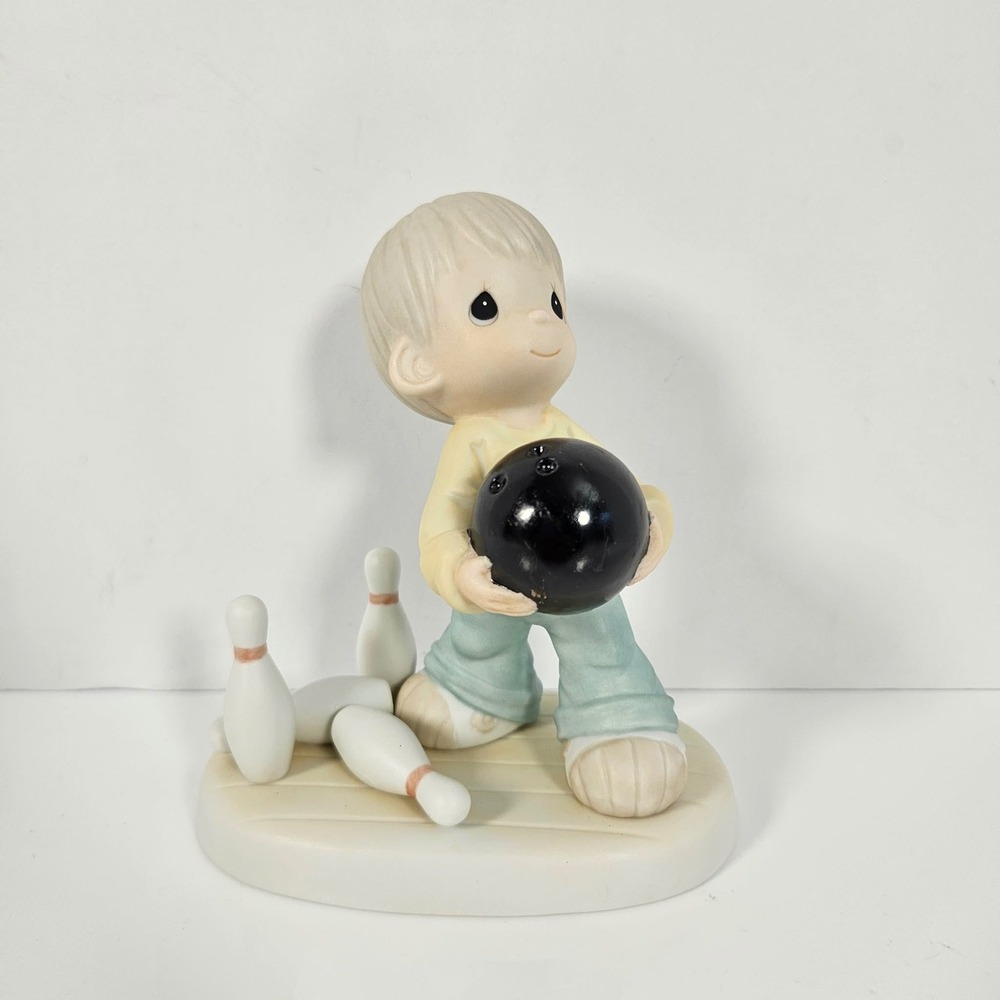 Precious Moments Lord Spare Me Boy Bowling Figurine 521191 Enesco 1996 Boxed